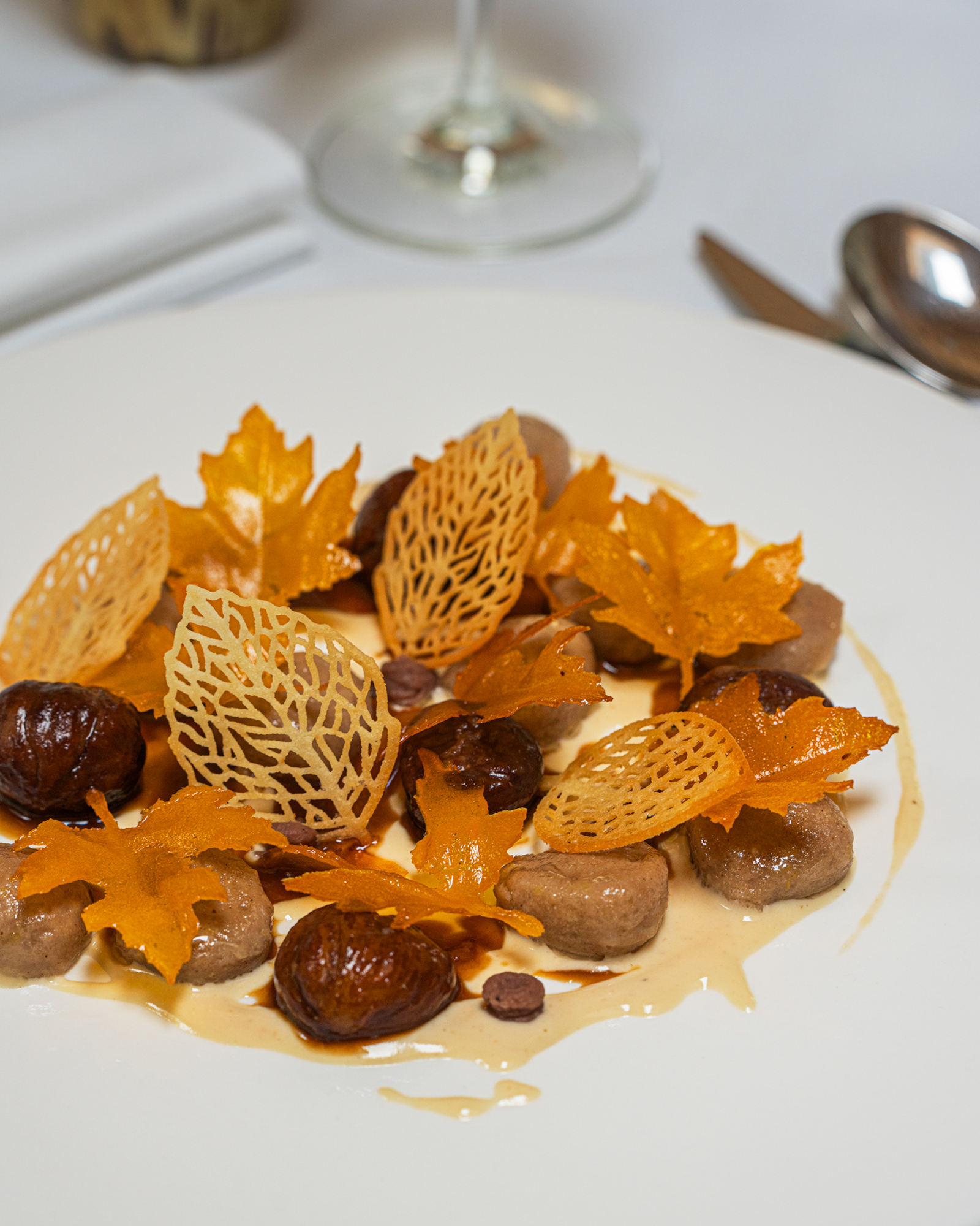 Gnocchi di castagne, tronchetto di capra, marron glacé